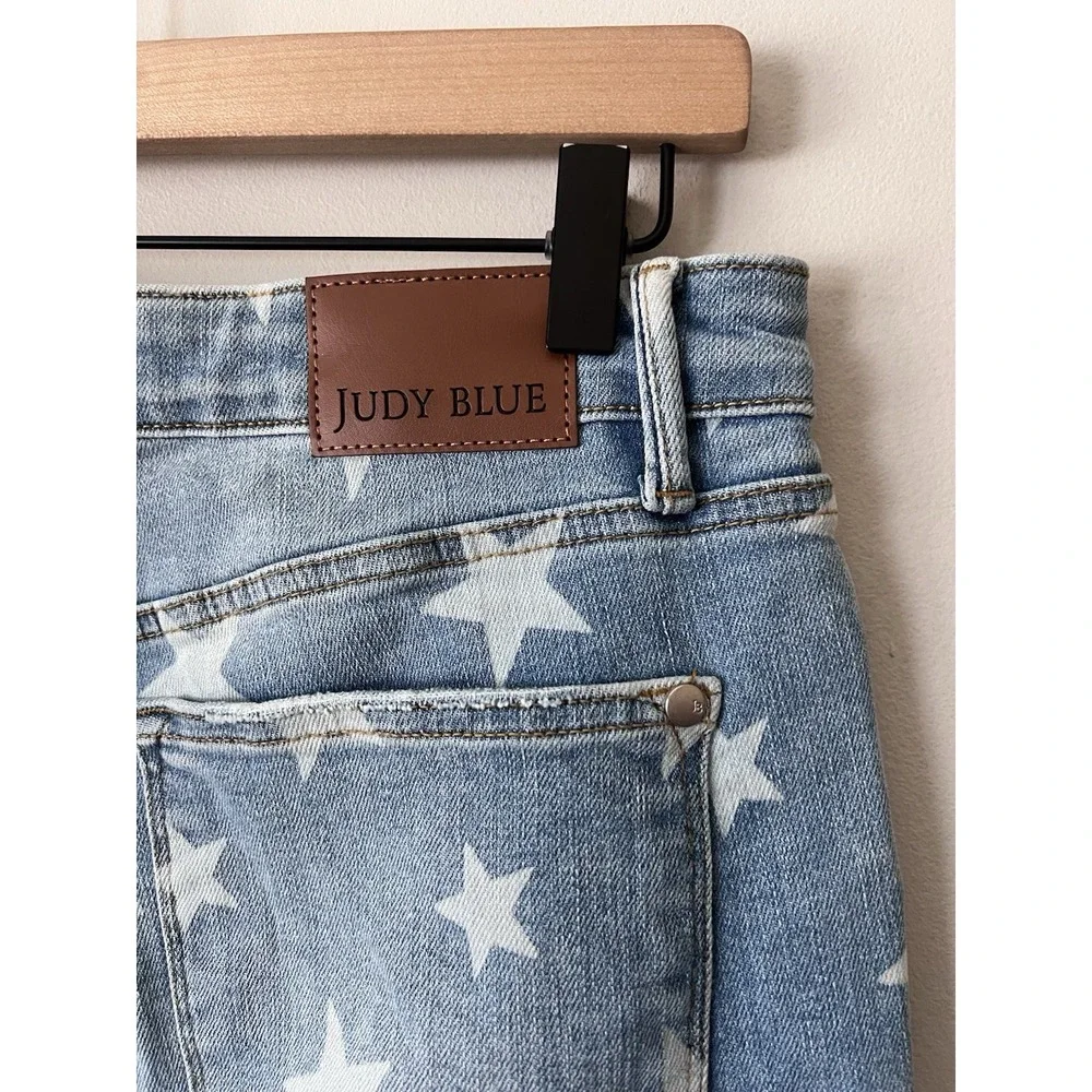 Judy Blue Jeans Size 13 / 31 Star Stripe Flare  Patriotic Denim Pants Light Wash